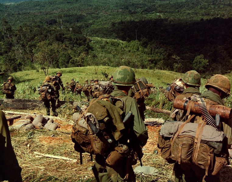 members of the u.s. 4th infantry division